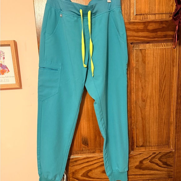 Women's Figs Cactus Zamora Jogger Pants - Picture 2 of 3